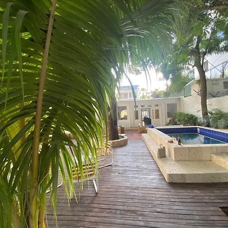 Blue House 5 Pool Jacuzzi Ciudad Antigua *
