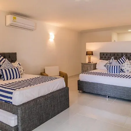 Blue House 5 Pool Jacuzzi Ciudad Antigua
